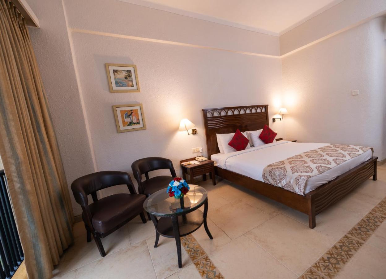 Neelam'S The Grand Hotel Goa Calangute Exterior photo
